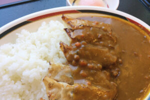 みよしのぎょうざカレー