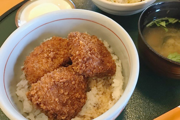 群馬県桐生市・前橋市のソースカツ丼